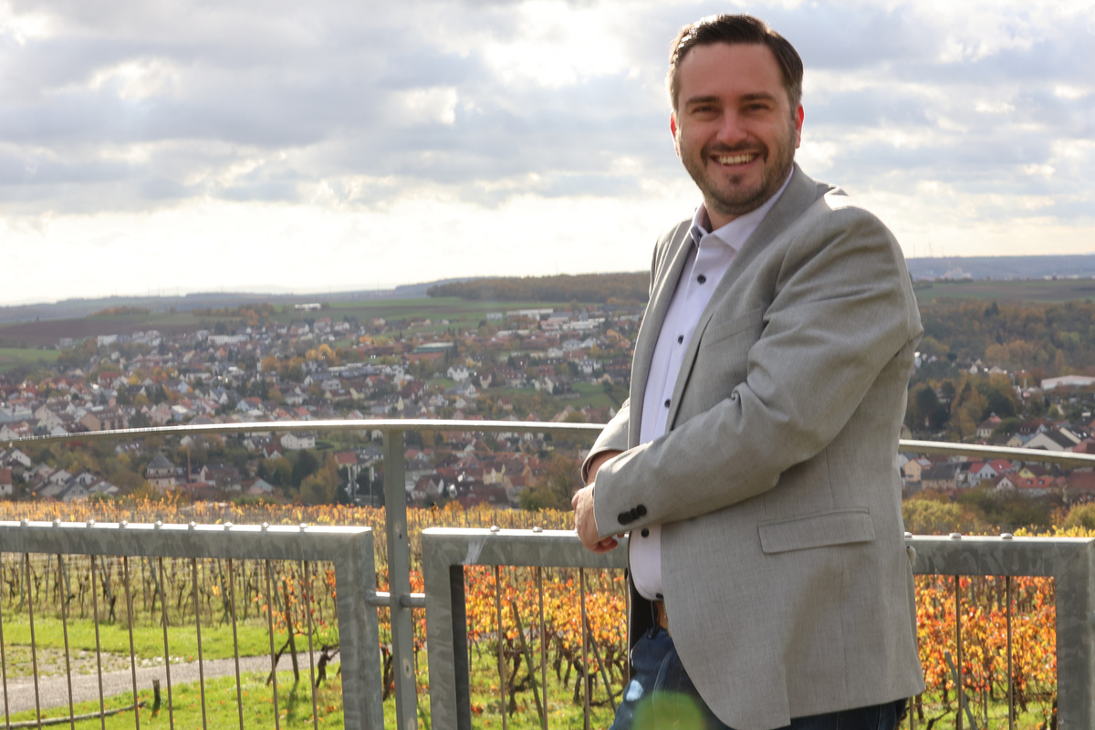 Torsten Keller mit Blick auf Rimpar